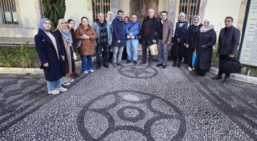 Bursa öğretmen akademileri yazar Enver Gülşen'i ağırladı