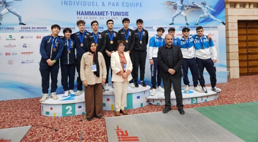 Türkiye Genç Erkek Kılıç Takımı, Tunus'ta şampiyon oldu