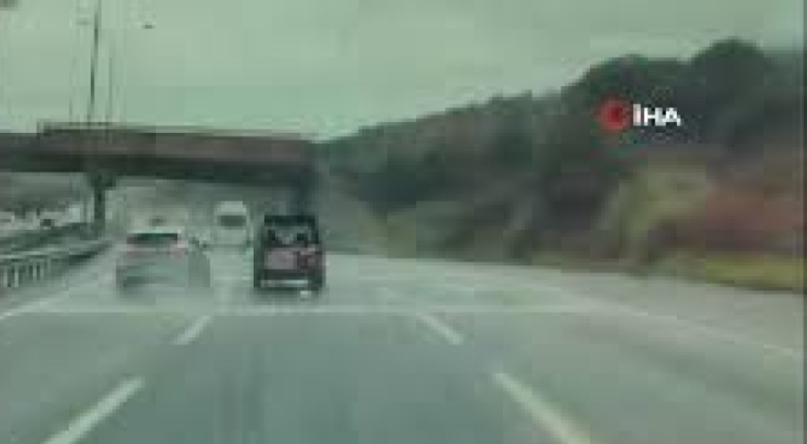 Kazaya sebebiyet verdi, arkasına bile bakmadan yoluna gitti!