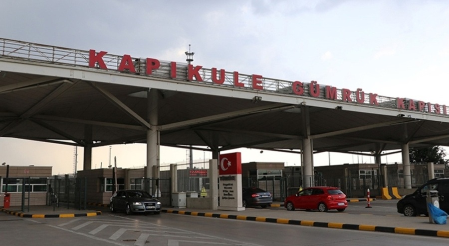 Kapıkule'de 16 bin 500 kaçak elektronik sigara ele geçirildi