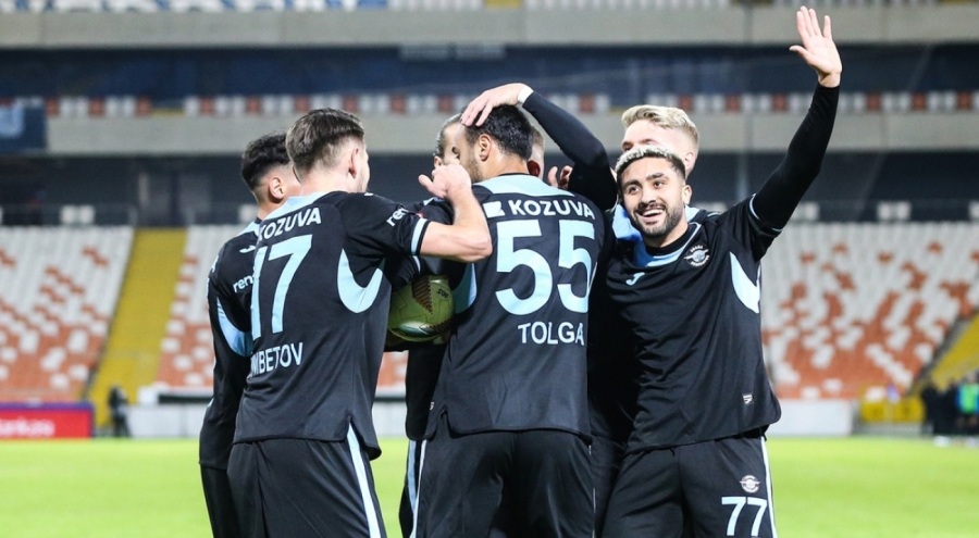 Adana Demirspor Sebat Gençlik Spor'u yenerek bir üst tura yükseldi