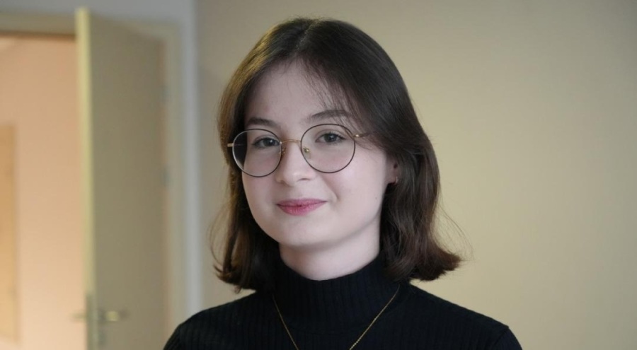 Tıp dünyasında bir ilk! Hiçbir sebep yokken eklemleri yerinden çıkıyor