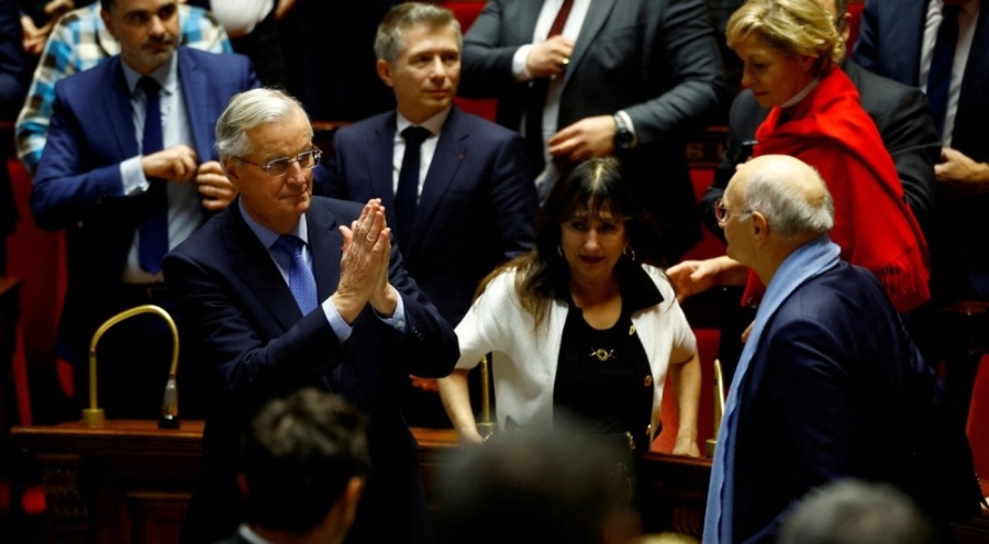 Fransa'da kaos yaşanıyor! Hükümet düştü, muhalefet sandığa çağırdı!