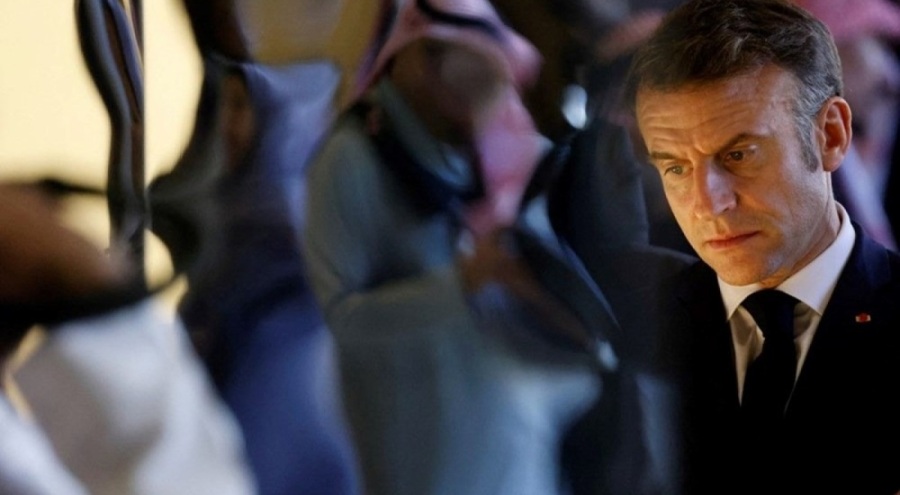 Fransa'da hükümet düştü, şimdi ne olacak?