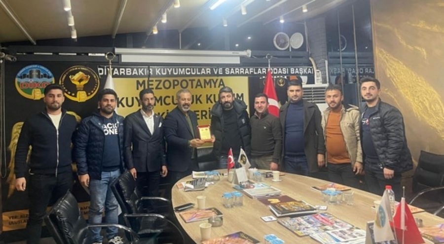 Sahte altın tespit eden kuyumcuya plaket verildi