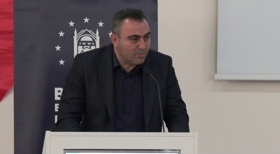 Bursa'da, Türk kadınına seçme ve seçilme hakkı tanınması 90. yılı paneli düzenlendi