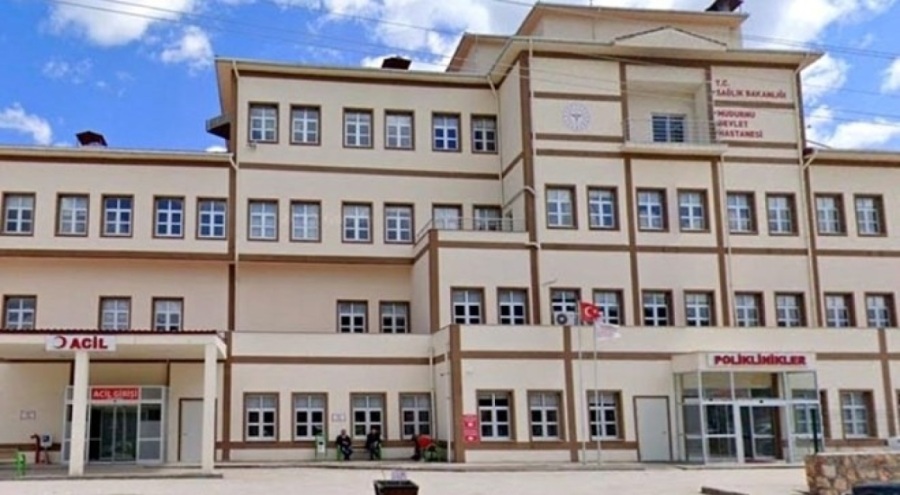 Tarlada çalıştığı arkadaşını kalbinden bıçakladı