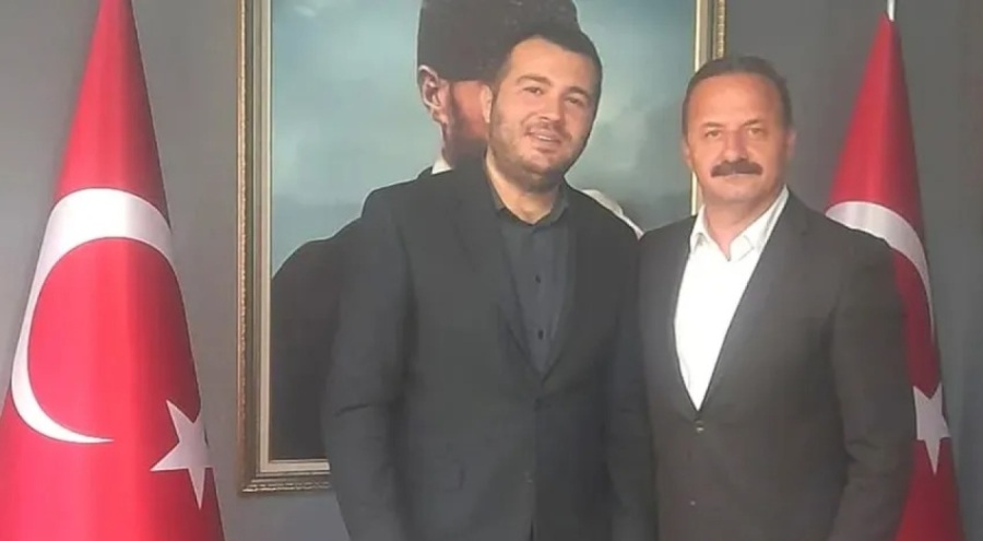 Anahtar Parti'de kurucular kurulu üyesinin istifası istendi