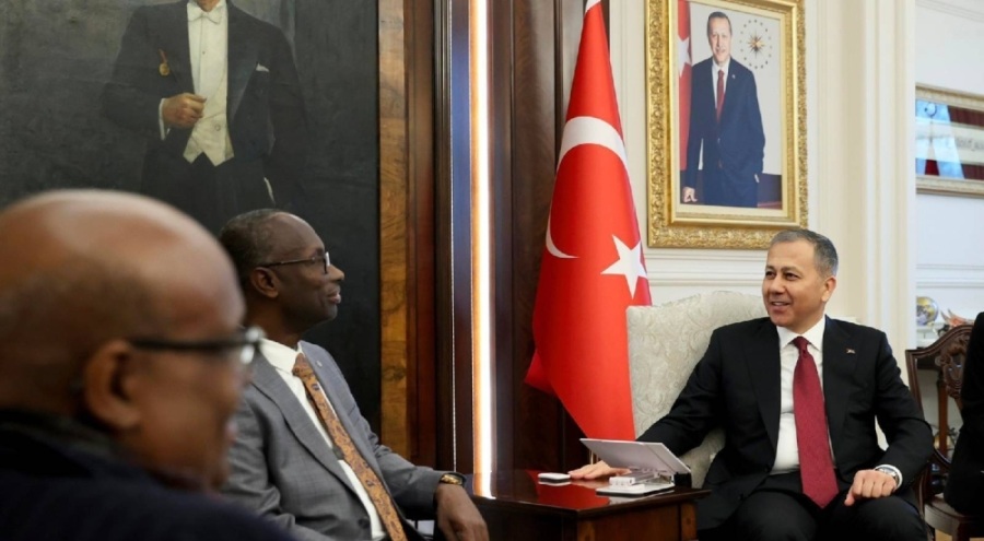 İçişleri Bakanı Yerlikaya, Cibuti İçişleri Bakanı Hassan ile bir araya geldi