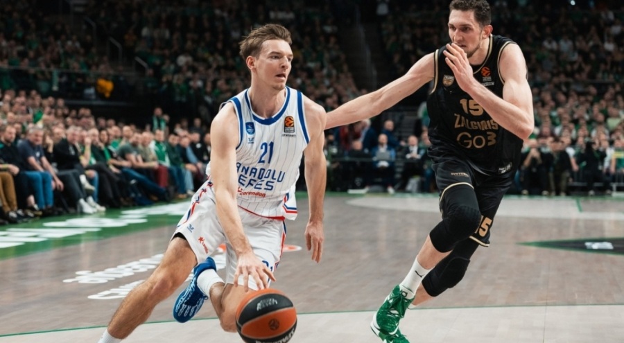 Anadolu Efes, Zalgiris Kaunas'a 85-72 yendi