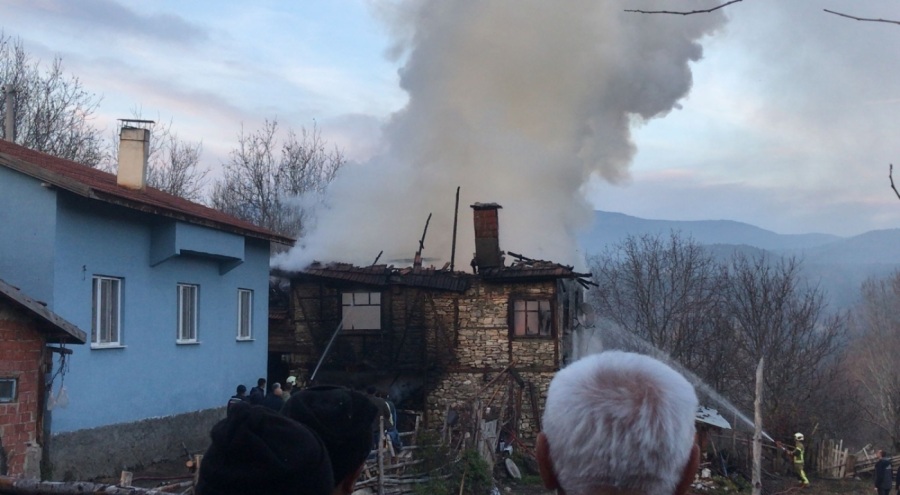 Bursa Keles'te evde çıkan yangın söndürüldü