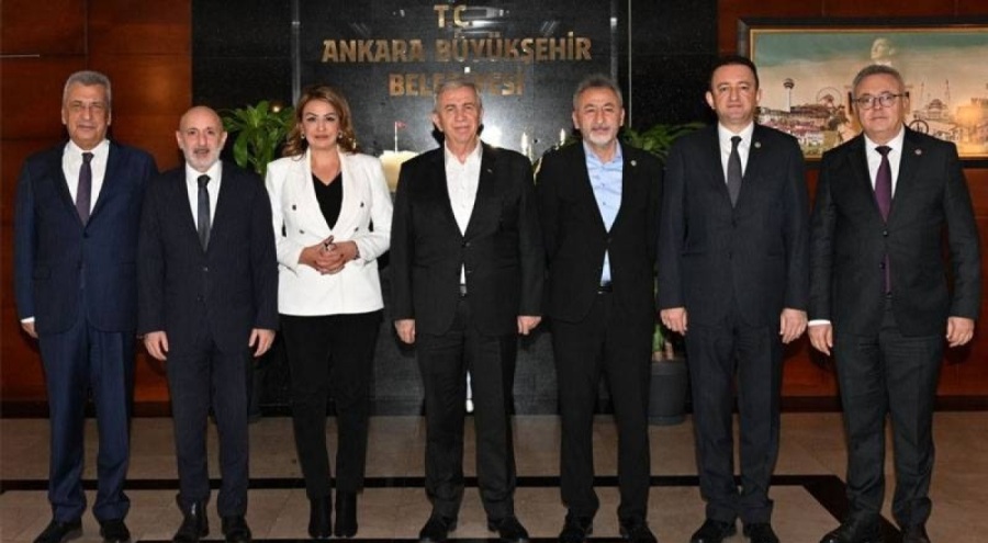 İmamoğlu'nun "kurultay" çıkışı rahatsızlık yarattı! Milletvekilleri, Mansur Yavaş'ı ziyaret etti