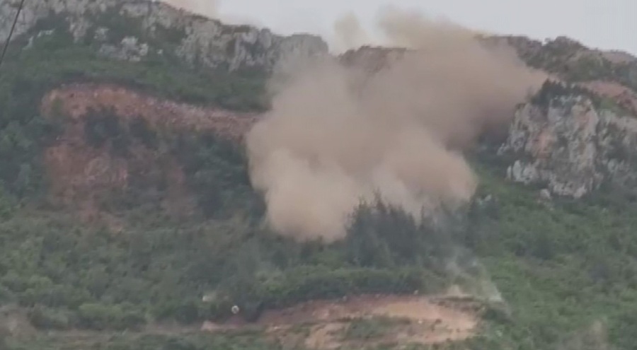 Depremzede vatandaşları korkutan patlamalar yaşandı!