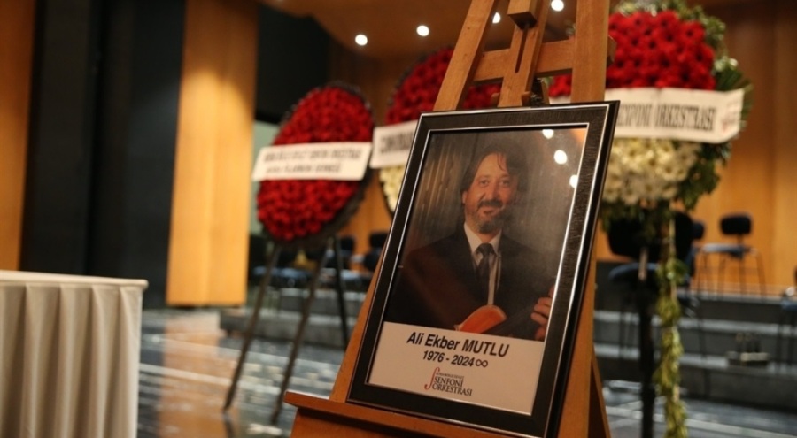 Bursa Bölge Devlet Senfoni Orkestrası'ndan yaşamını yitiren arkadaşlarına ithafen konser