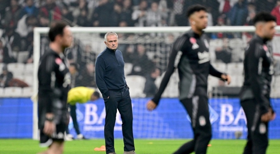 Jose Mourinho'dan derbi kadrosunda 5 değişiklik