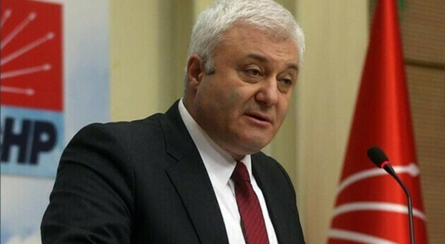 CHP'li Özkan, Karşıyaka Cumhuriyet Mahallesi Muhtarlığı'na kayyım atandığını bildirdi