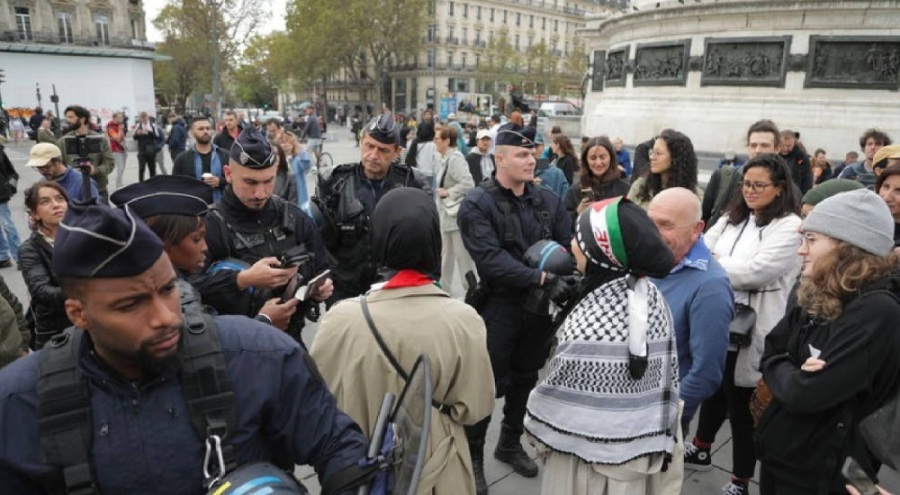 Paris'te İsrail destekçisi silahını çıkararak Filistin destekçilerini tehdit etti