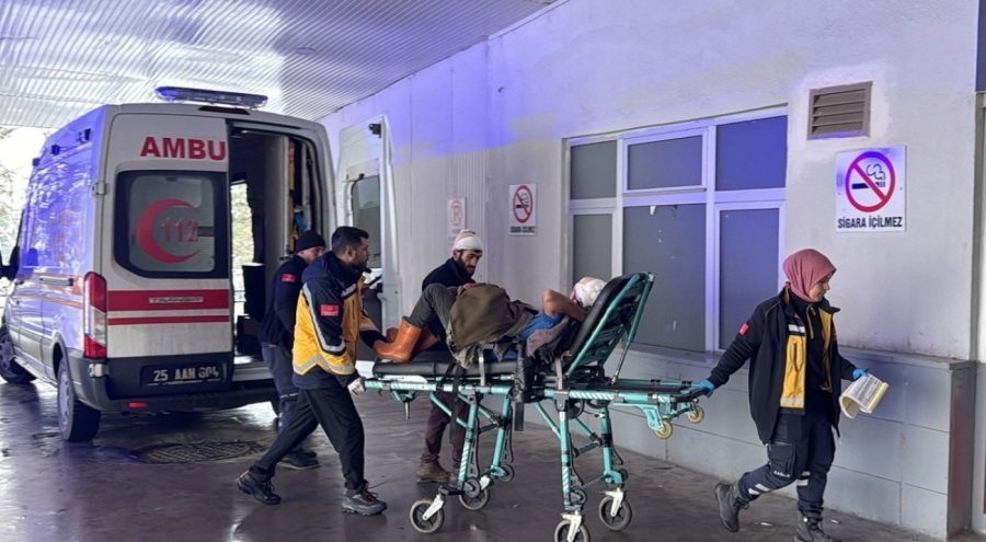 Taşlı sopalı kavga! Yaralılar var...