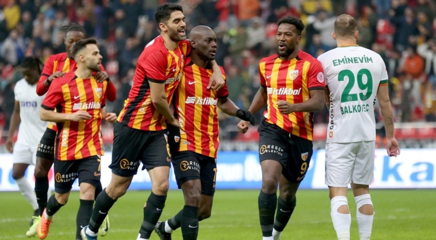 Kayserispor, Alanyaspor'u 2 golle yendi