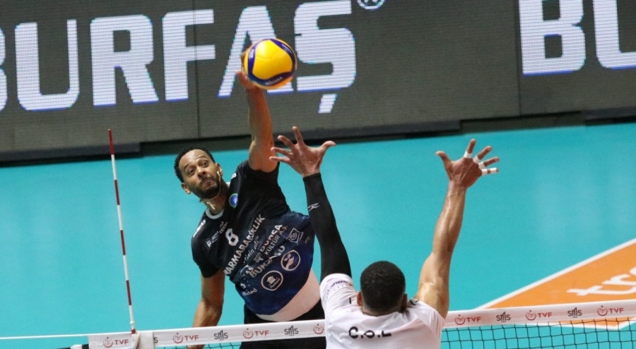 Bursa Büyükşehir Belediyespor: 2 - İstanbul Gençlikspor: 3