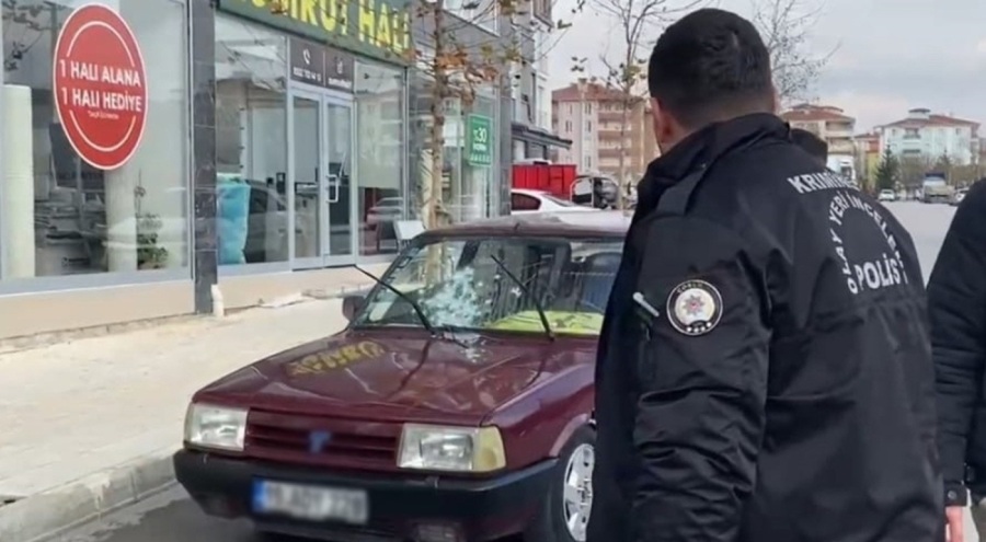 Seyir halindeki araca silahlı saldırı!