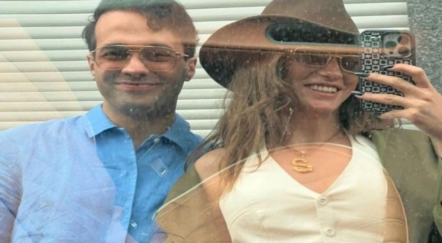 Serenay Sarıkaya ve Mert Demir ayrıldı