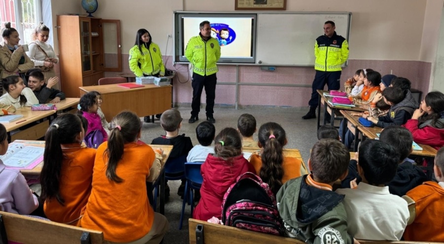 Karacabey'de öğrencilere trafik semineri düzenlendi