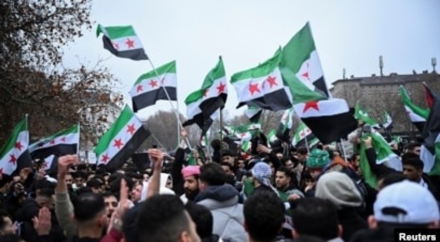 O ülke Suriyelilerin sığınma başvurularını askıya aldı