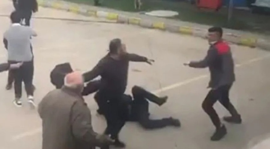 Otogarda fazla bagaj ücreti kavgası! 3 kişi bıçaklandı