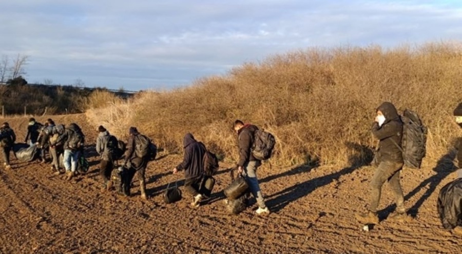 Edirne'de 18 düzensiz göçmen yakalandı