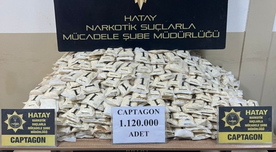 Durdurulan 2 araçta 1 milyon 120 bin uyuşturucu ele geçirildi