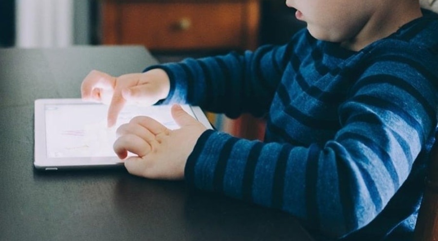 Bakan Uraloğlu duyurdu: Sosyal medyaya '16 yaş' ayarı