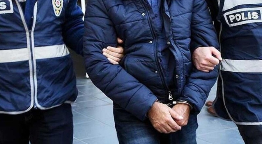 Bursa'da iş yerinde kaçak sigara üreten şüpheli gözaltında