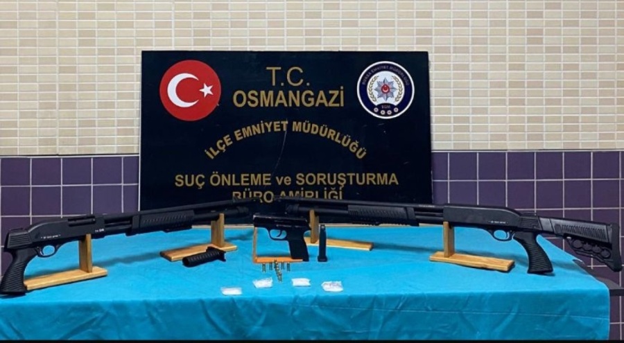 Bursa'da uyuşturucu operasyonunda 3 gözaltı!