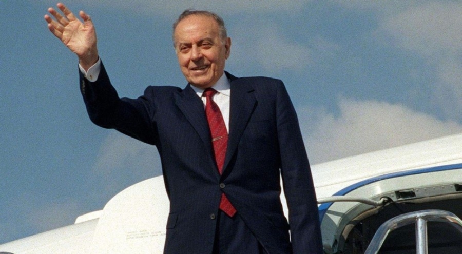 Haydar Aliyev vefatının 21. yılında anılıyor