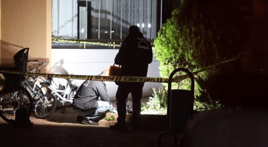 Öğretmen eşini 22 yerinden bıçaklayarak katletti!