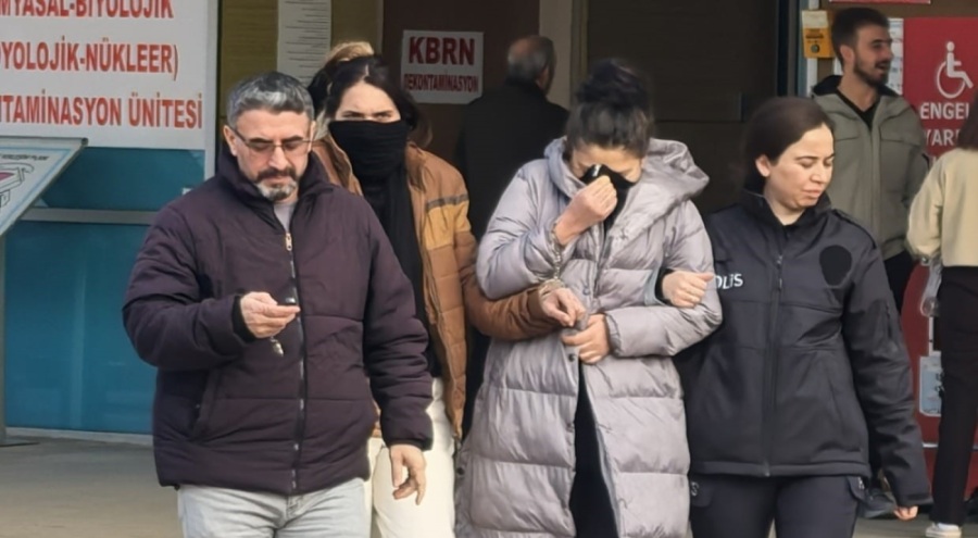 Bursa'da 4 evi soyan kadınlara ev hapsi verildi