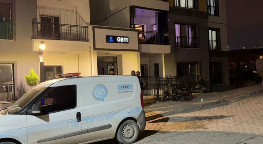 Anne ve 3 çocuğu evlerinde ölü bulundu