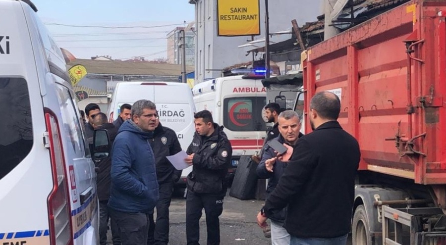 İş yerinin önünde ölü bulundu