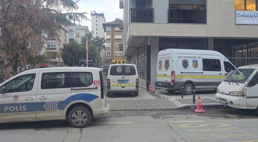 2 emlakçı arasında silahlı çatışma! 2 kişi yaşamını yitirdi