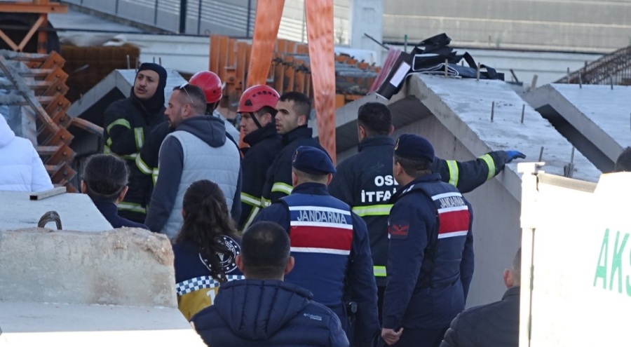 Üzerine beton blok düşen işçi hayatını kaybetti
