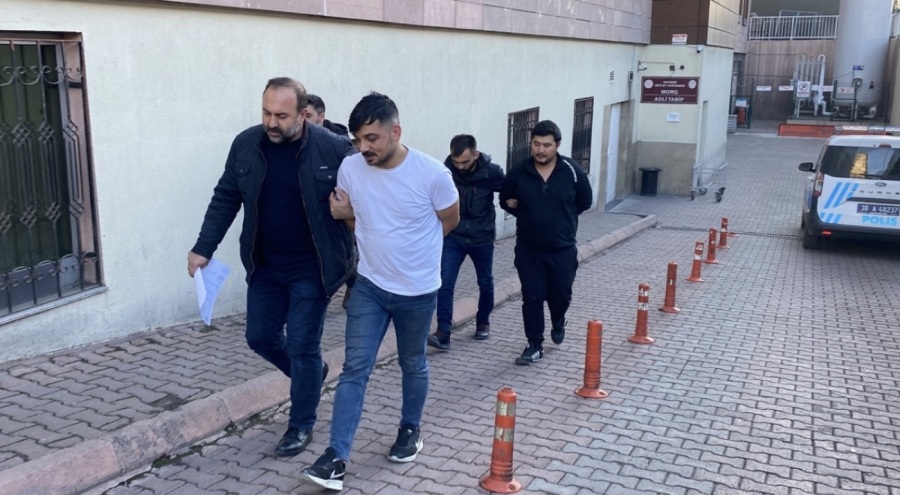 Kavgada 1 kişi silahla öldürüldü