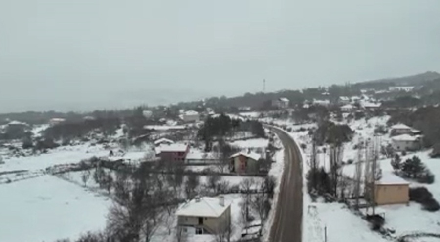 Başkent beyaza büründü