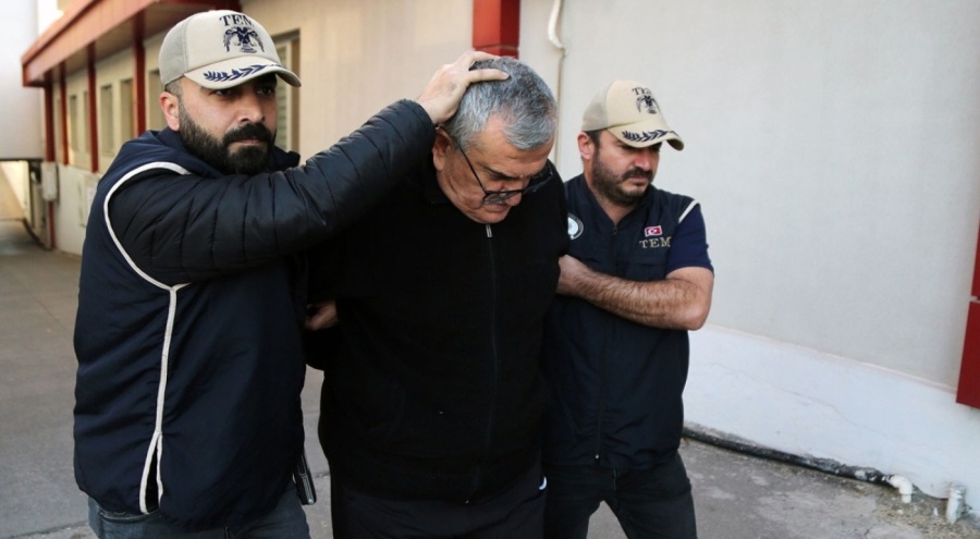 FETÖ'den aranan meslekten ihraç emniyet müdürü yakalandı