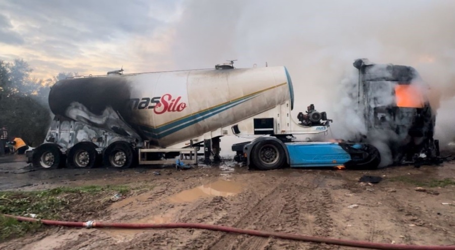 Bursa'da tankerle çarpışan otomobilde ağır yaralanan kişi de hayatını kaybetti