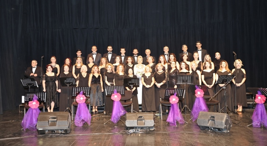 Nilüfer'de Türk Sanat Müziği Korosu'ndan muhteşem konser