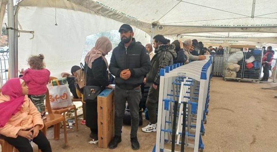 Cilvegözü Gümrük Kapısı'nda Suriyeli yoğunluğu yaşandı