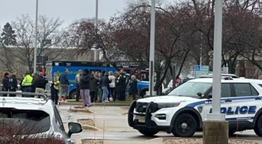 ABD'de 15 yaşındaki bir öğrenci, okulda silahlı saldırı gerçekleştirdi