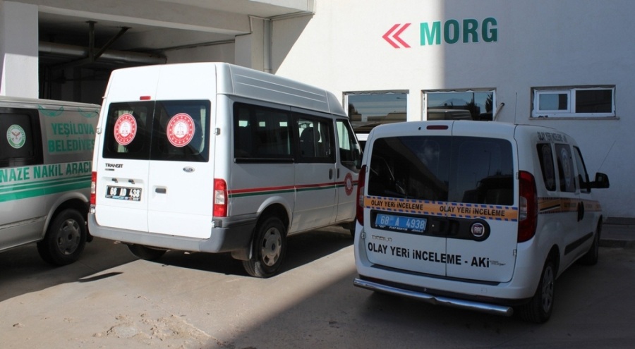 Bisikletle işe gidiyordu otomobil çarptı!