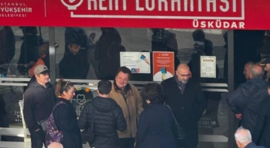 Vedat Milor Kent Lokantasında yemek yedi